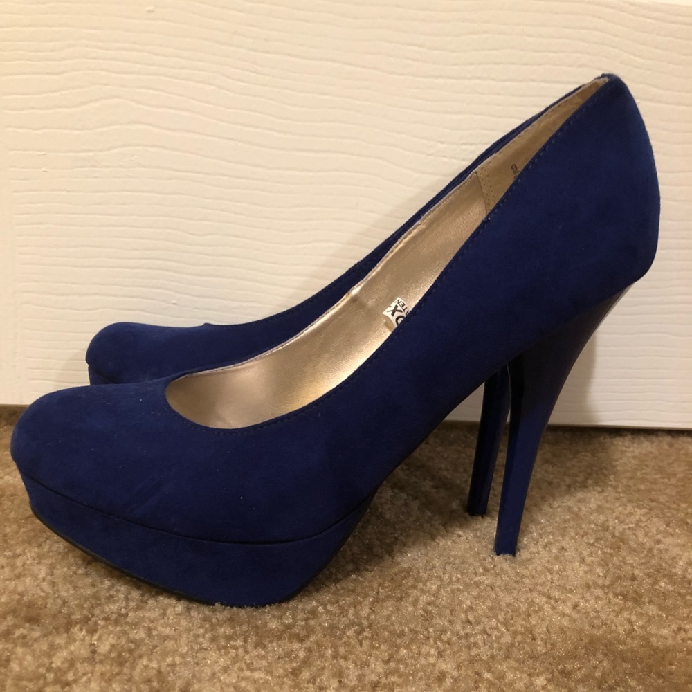 Shoes 👠 - Picture 4 of 5